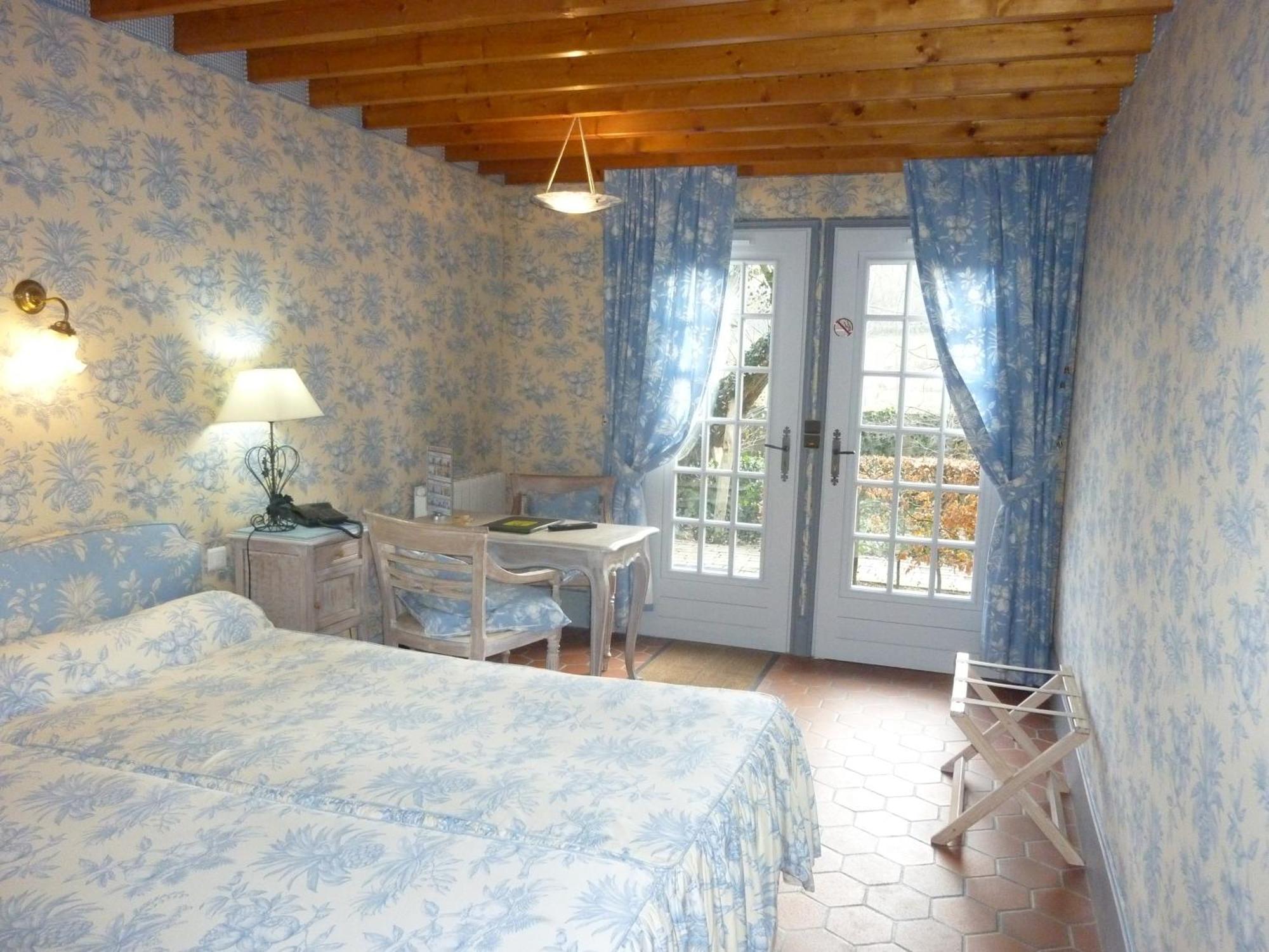 Auberge Du Val Au Cesne Saint-Clair-sur-les-Monts Eksteriør billede