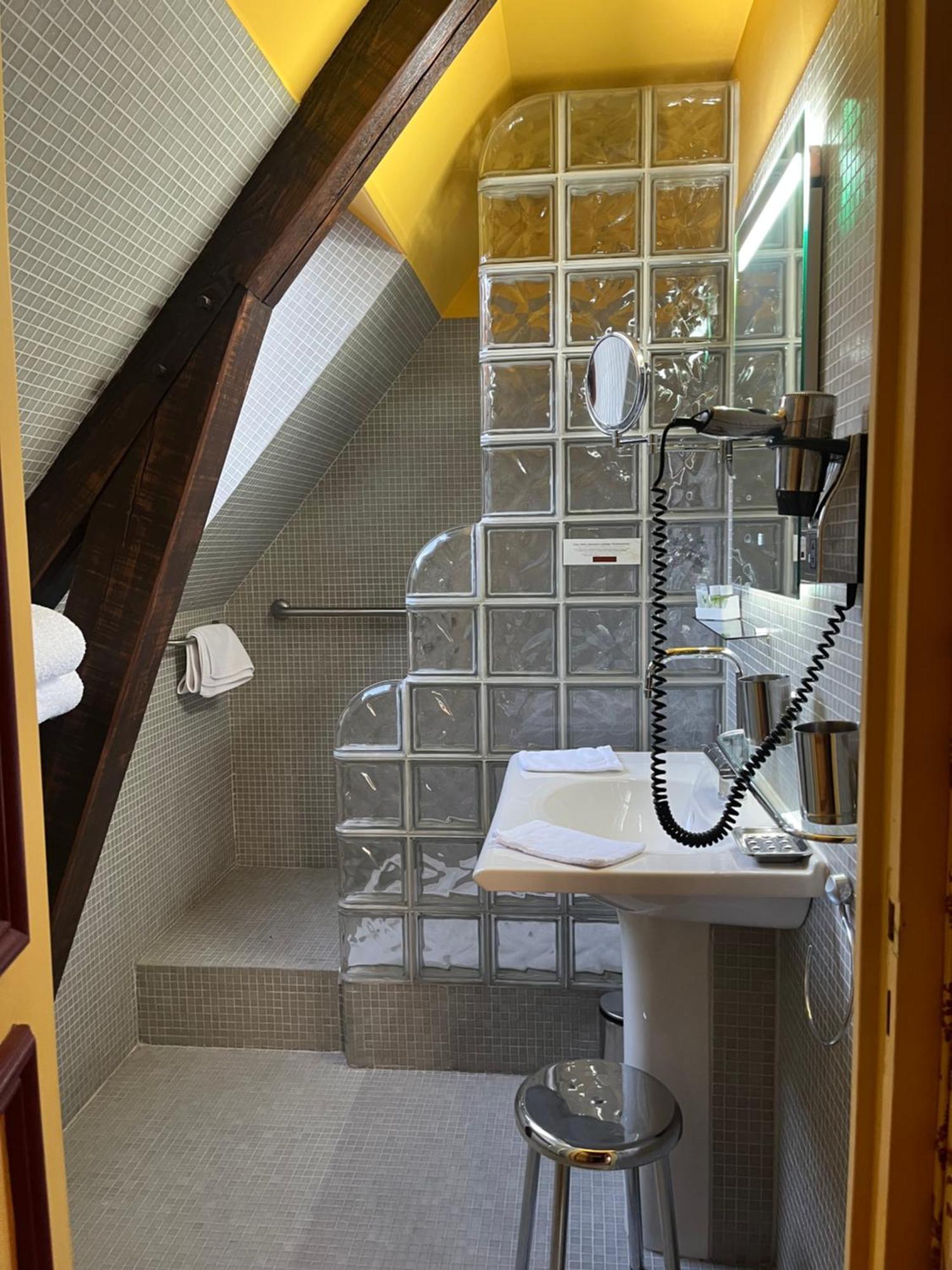 Auberge Du Val Au Cesne Saint-Clair-sur-les-Monts Eksteriør billede