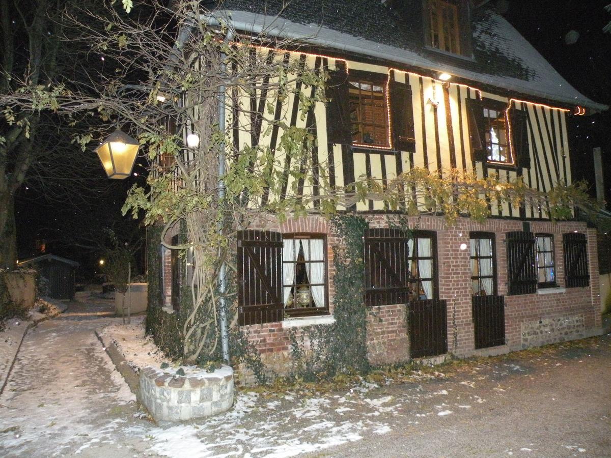 Auberge Du Val Au Cesne Saint-Clair-sur-les-Monts Eksteriør billede